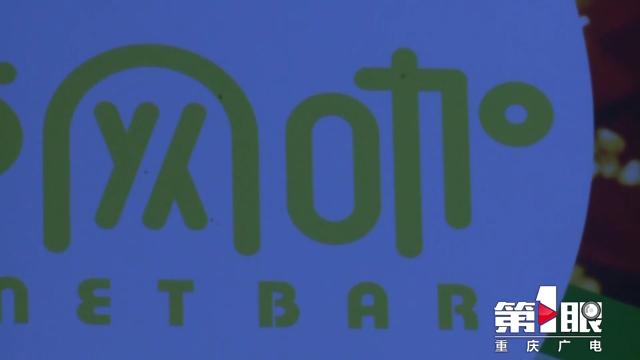 DƬ